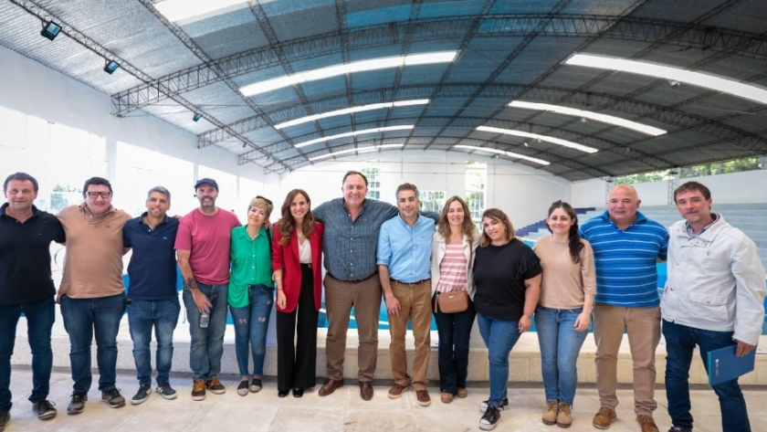 Tolosa Paz y el intendente Osuna recorrieron las obras del Polideportivo Municipal de General Las Heras