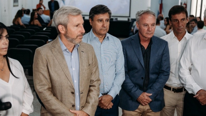 Frigerio destrabó gestiones con el BID y se reactivarán obras de saneamiento ambiental