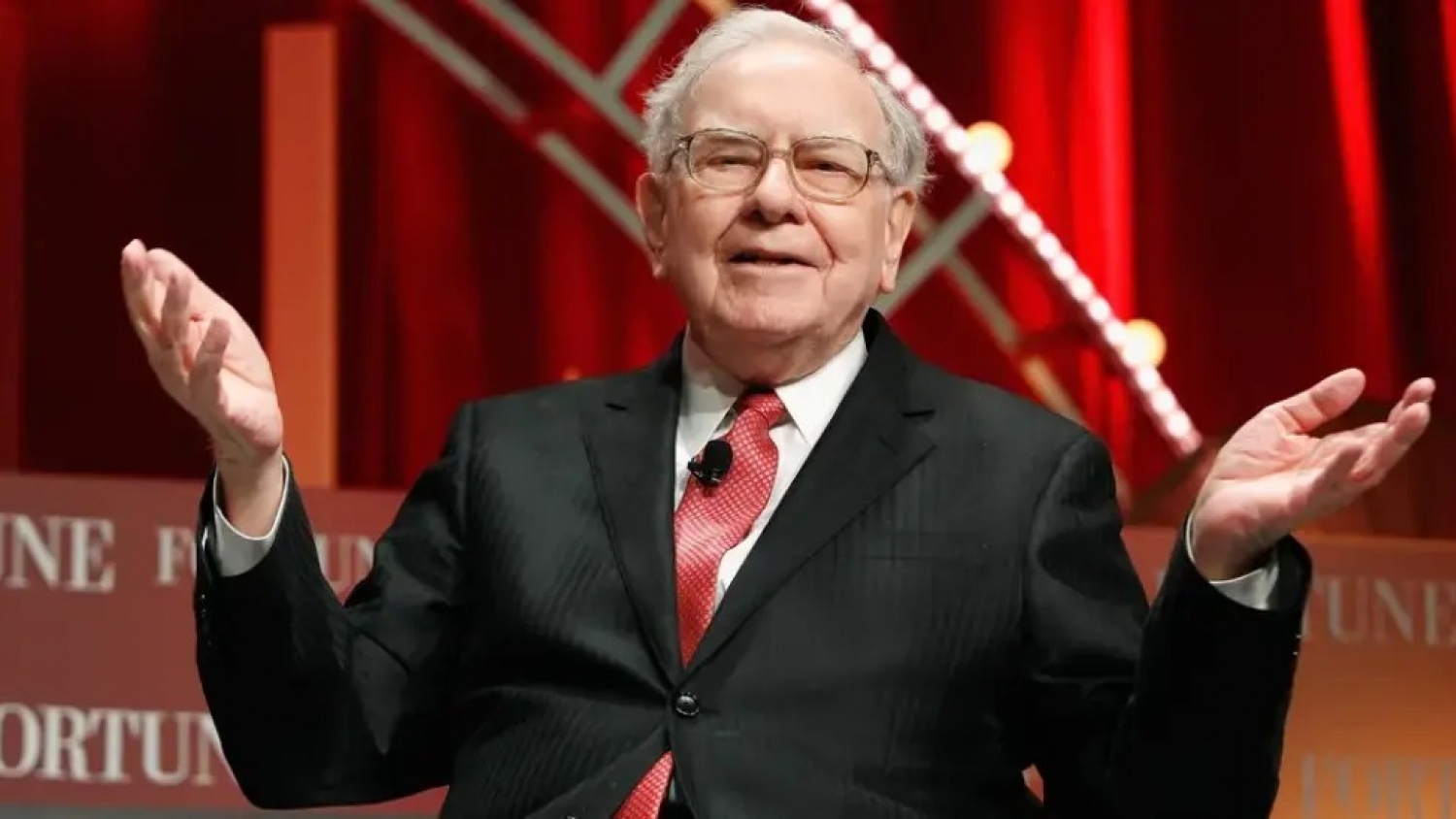 La advertencia de Warren Buffett ante la nueva fiebre bursátil: qué deben mirar los inversores antes de las próximas mega OPV