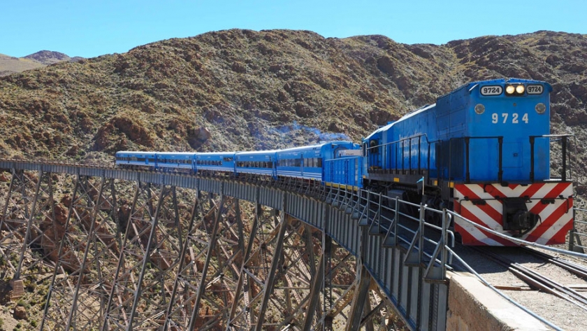 Con el retorno del Tren a las Nubes, se lanzó la temporada de verano en Salta