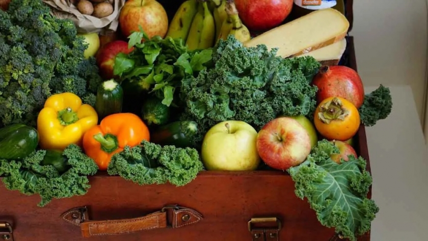Con el tallo de la piña, cientificos crearon un material ideal para envasar frutas y verduras