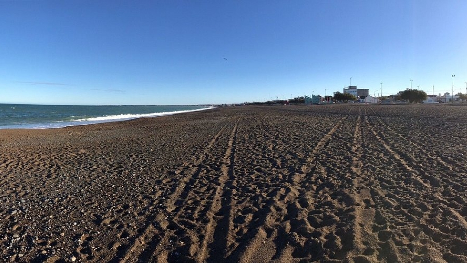 Playa Unión quiere ser la primera playa Bandera Azul patagónica