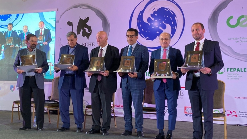 El Ministerio de Agricultura participó del 7° Foro Nacional de Lechería en México