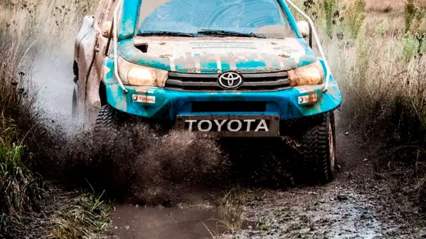 Toyota fabricará automóviles con energía 100% limpia con YPF Luz