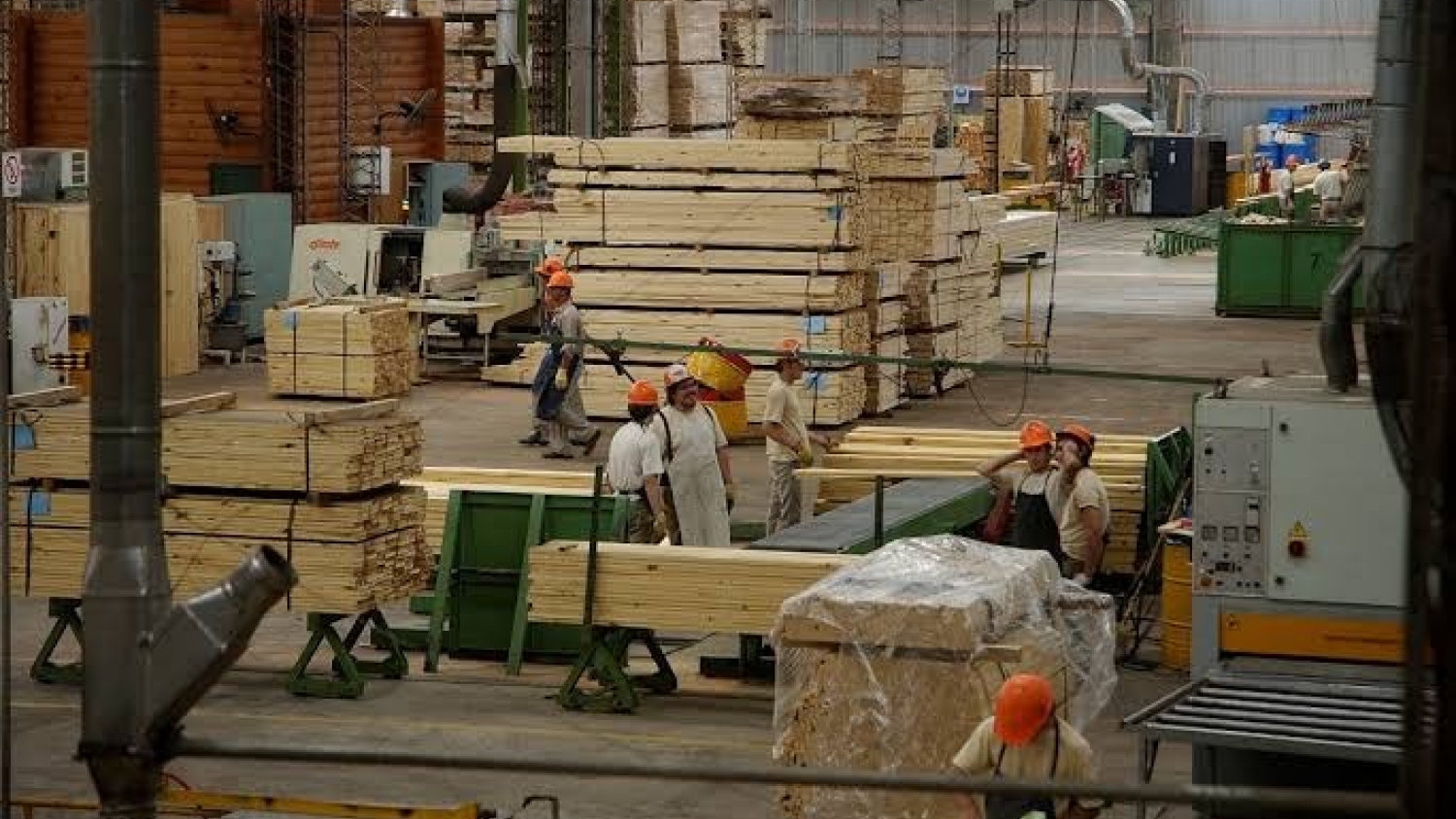 Industria en Pirané: apoyo al sector maderero