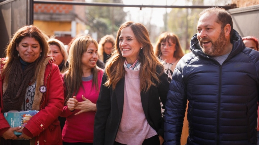 En San Miguel, Victoria Tolosa Paz recorrió espacios comunitarios y una muestra de titulares del programa Potenciar Trabajo