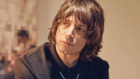 Joaquín Levinton se lanza al negocio gastronómico y presenta su línea de alfajores “Pescado Raúl”