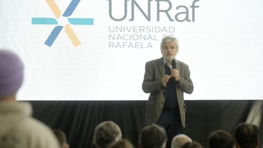 Filmus visitó la obra del Edificio de Ciencia y Tecnología de la Universidad Nacional de Rafaela