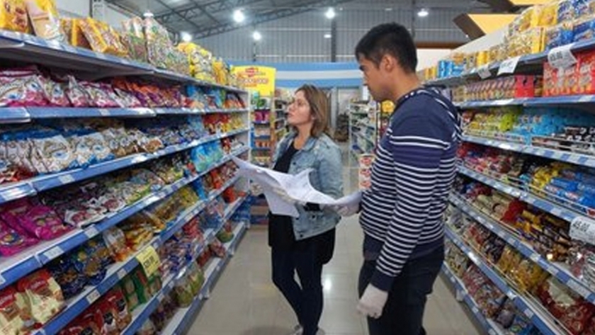 Defensa del Consumidor acuerda controles de precios máximos