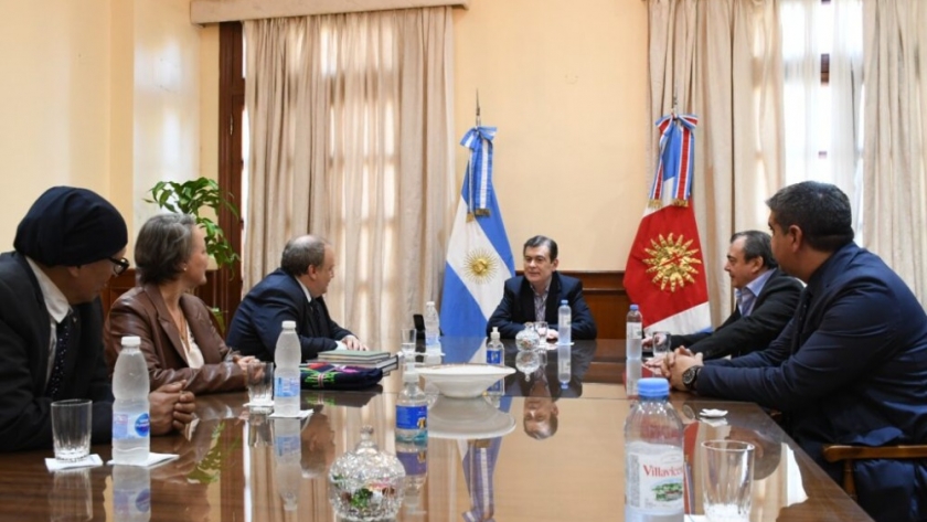 El Gobernador Zamora recibió al subdirector de Operaciones Aduaneras del Interior
