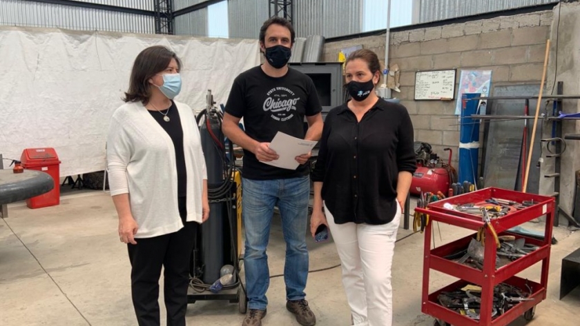 Producción recorrió emprendimientos y entregó créditos en General Pico