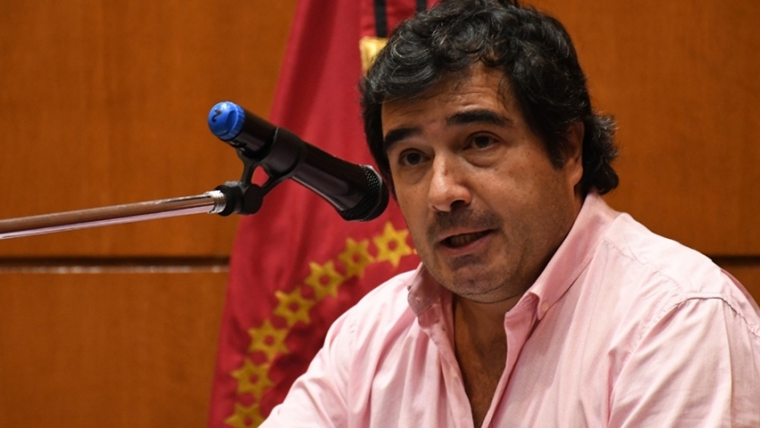 De los Ríos: "Tratamos de encontrar un equilibrio para que no se detenga la actividad productiva"