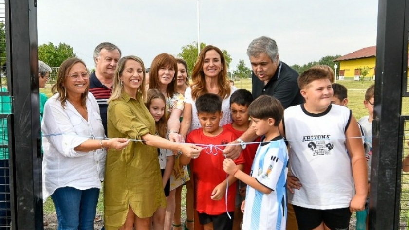 Entre Ríos: Tolosa Paz y Stratta inauguraron el playón multideportivo en Tabossi
