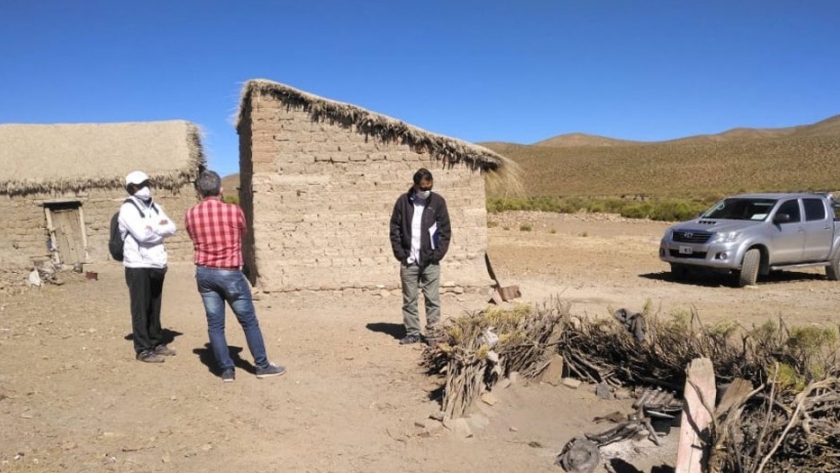 Suministro de energía renovable a familia de la comunidad aborigen de Lumara