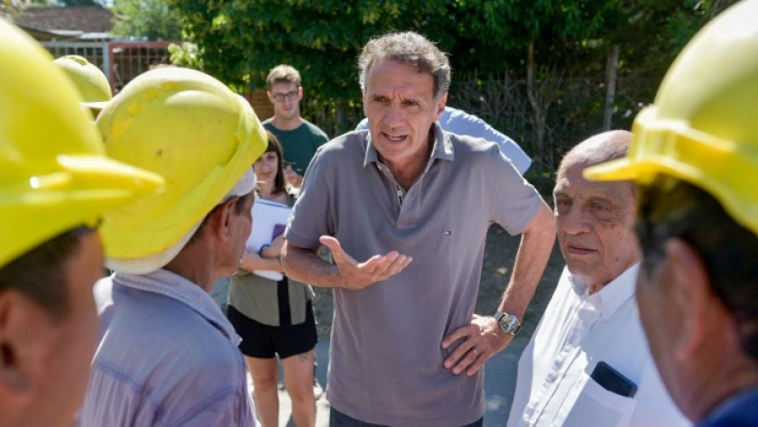 Katopodis recorrió obras de pavimento y saneamiento en Berazategui