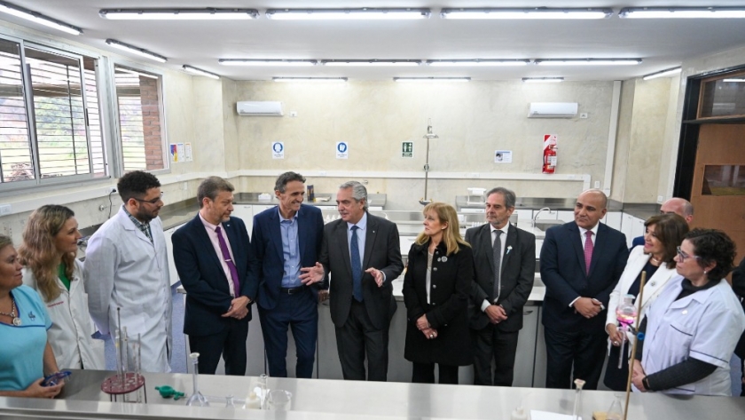 El Presidente inauguró el edificio de la Facultad de Bioquímica, Química y Farmacia de la Universidad Nacional de Tucumán