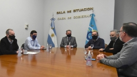 Arcioni recibió a intendentes de la comarca andina en casa de gobierno