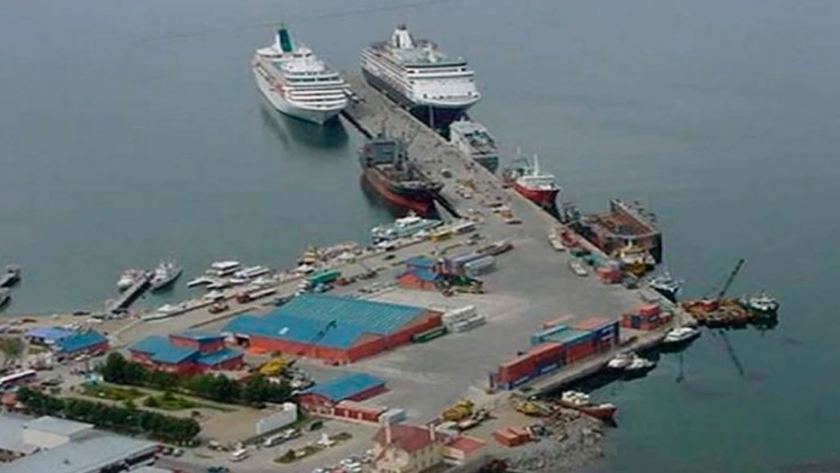 El SOMU y Camioneros bloquean las operaciones del puerto de Ushuaia