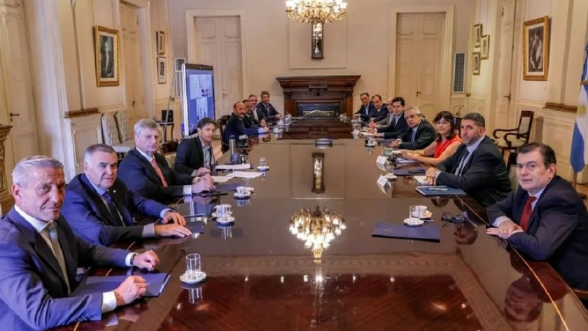 El gobernador Insfrán junto a otros mandatarios y el presidente repudiaron el “fallo político contra las provincias argentinas”