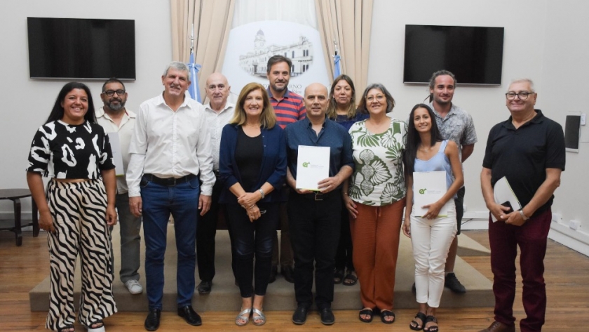 Se entregaron aportes por más de 1 millón de pesos a instituciones de Paraná
