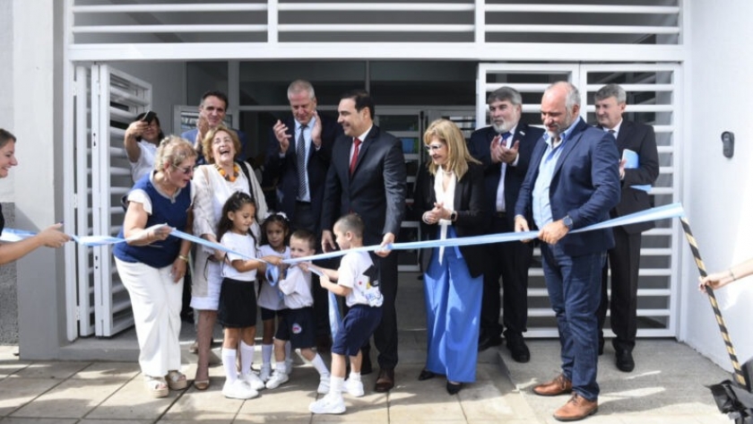 En Corrientes, Katopodis, Perczyk y Valdés inauguraron obras en edificios educativos