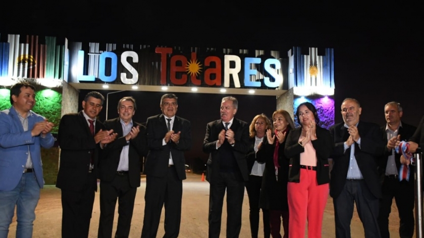 Los Telares celebró su 91° aniversario con la entrega de viviendas sociales y la inauguración de obras