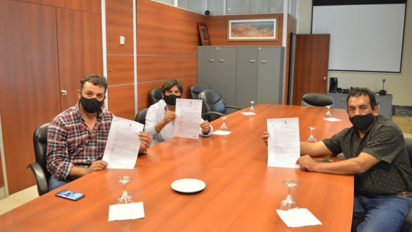 Calingasta: concretaron la entrega de aportes a cooperativas