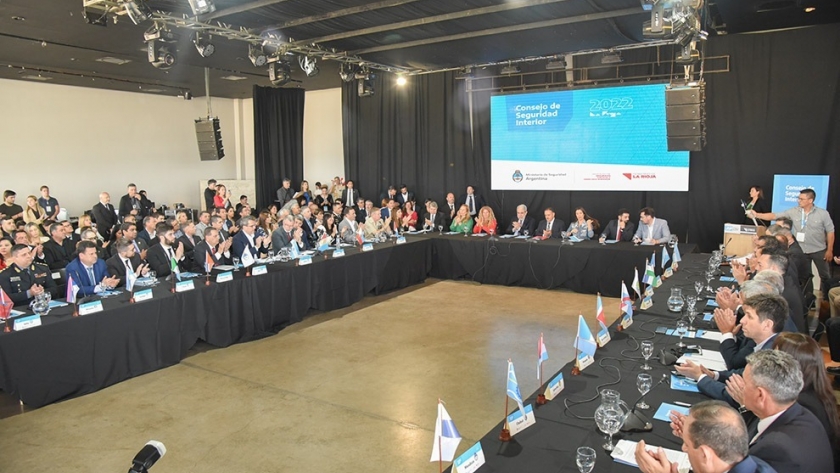 La Rioja: Julián López participó de la II Reunión Nacional del Consejo de Seguridad Interior