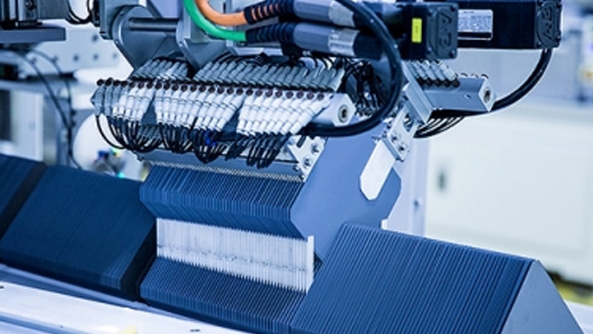 Siete fabricantes fotovoltaicos chinos establecen el tamaño estándar de la oblea de silicio 