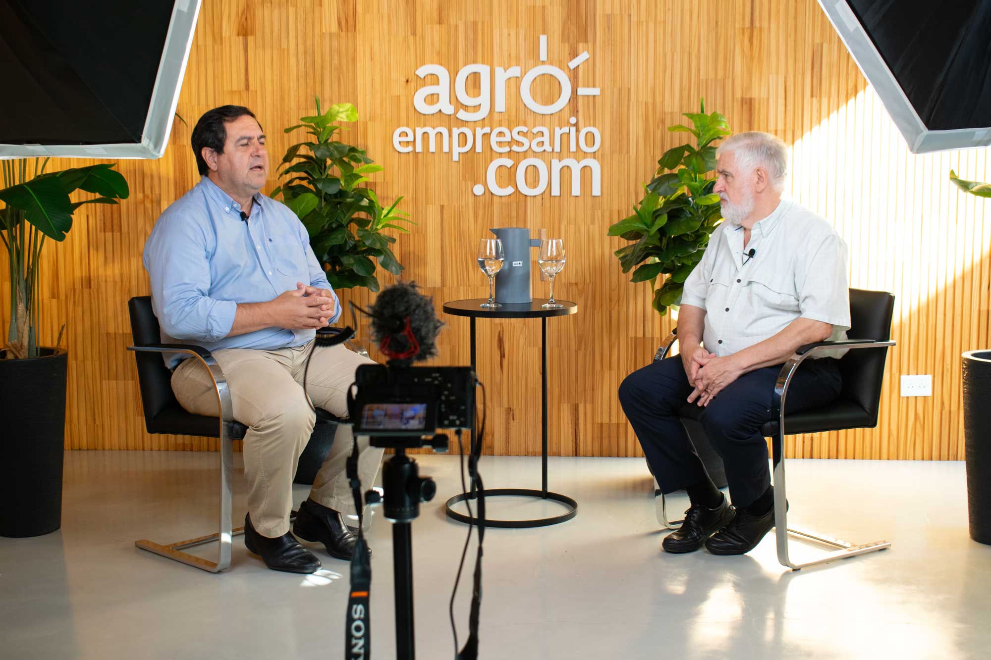 Enrique Vallejos, Intendente de Reconquista junto a Fernando Villela, Director de Desarrollo Estratégico y Contenidos de Agroempresario