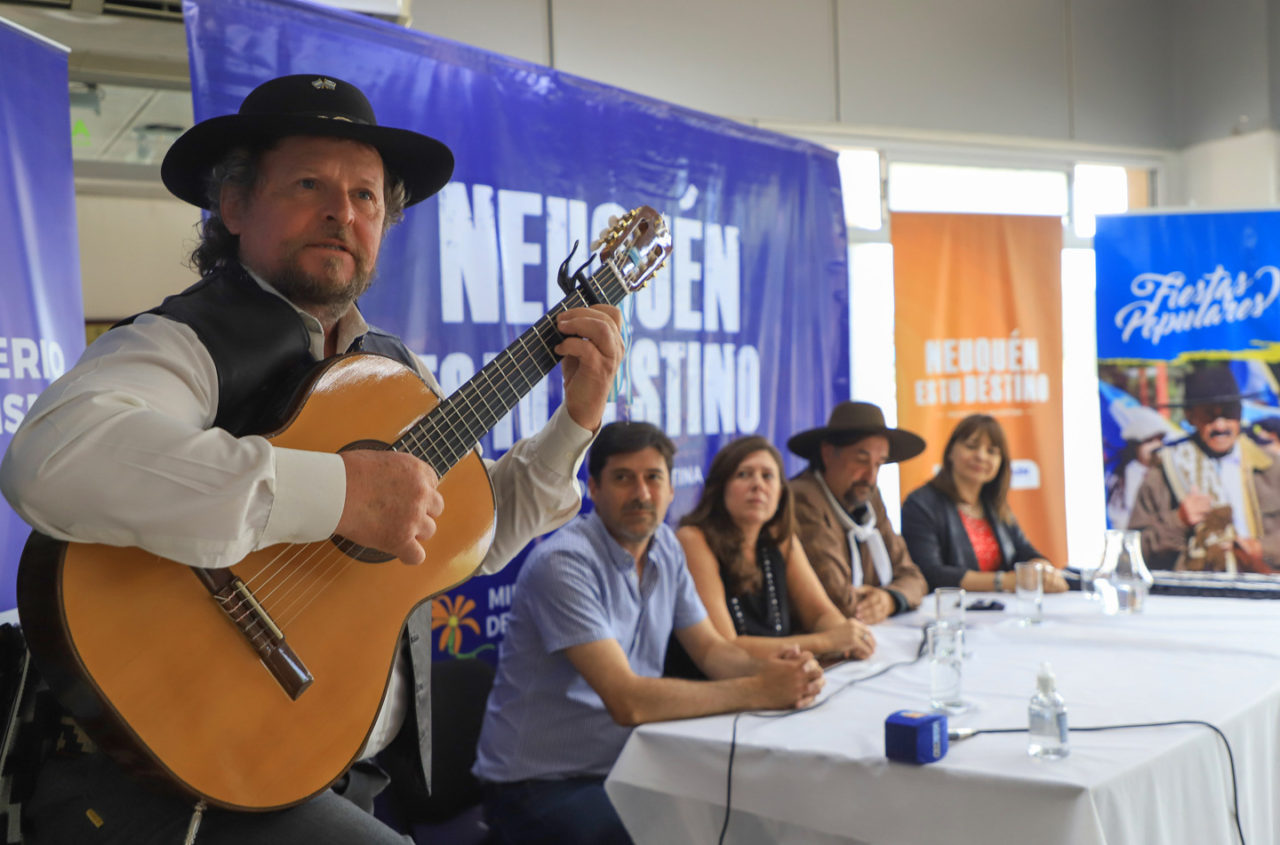 Presentaron la 1&ordm; Fiesta Provincial Jineteada Ciudad de Neuqu&eacute;n