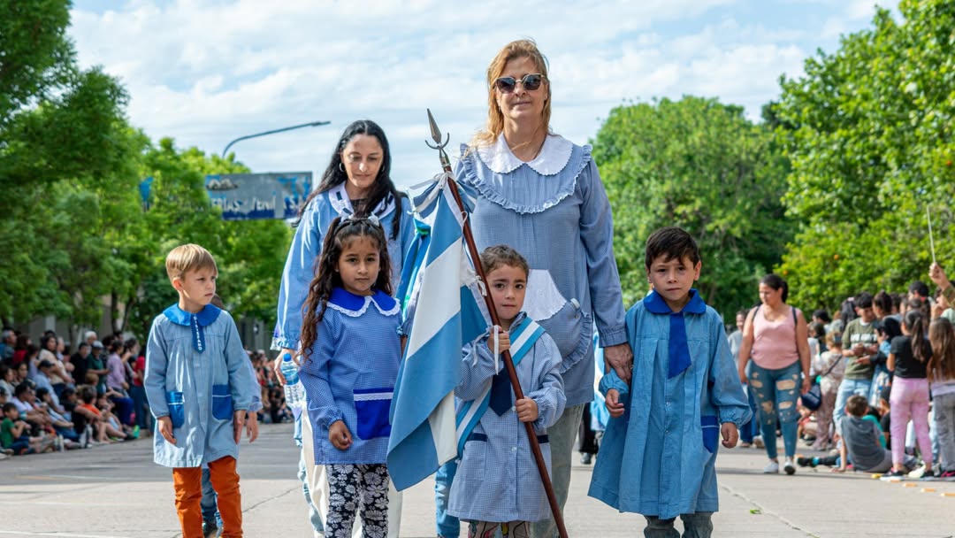 Ameghino celebra su aniversario con desfile, shows en vivo y actividades culturales