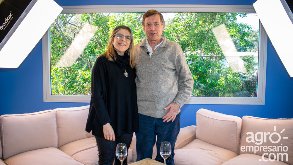 Claudia Casalongué, CTO& Co-Founder de Unibaio Y Carlos Becco, Conductor de "De Villanos a Heroes" en Agroempresario.com