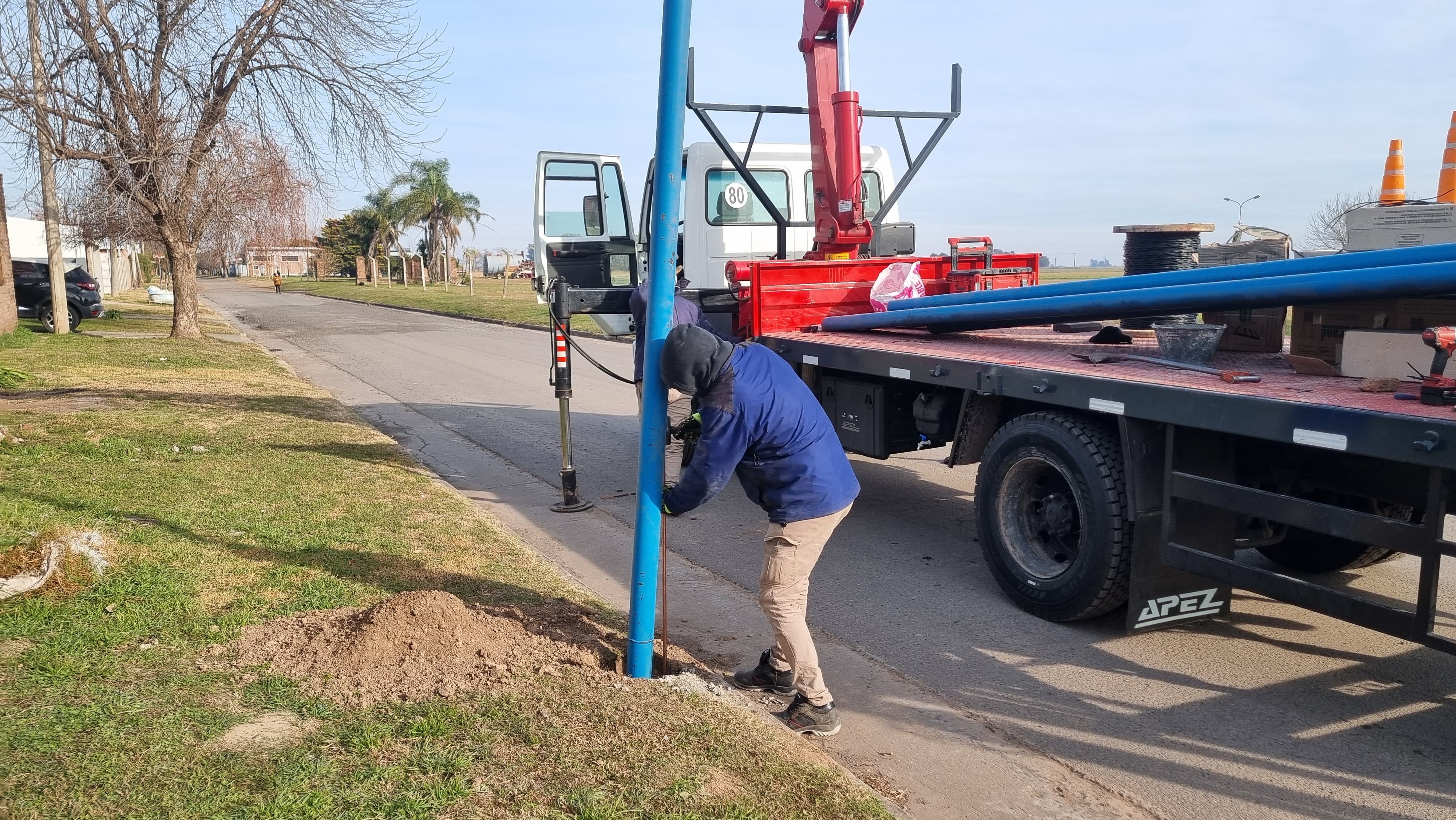 Carabelas suma 135 nuevas luminarias LED en el marco del programa Luz Verde