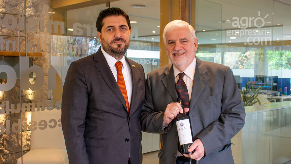 Hovhannés Virabyan, Embajador de Armenia en Argentina y Fernando Vilella, Director de Desarrollo Estratégico y Contenidos de Agroempresario.com