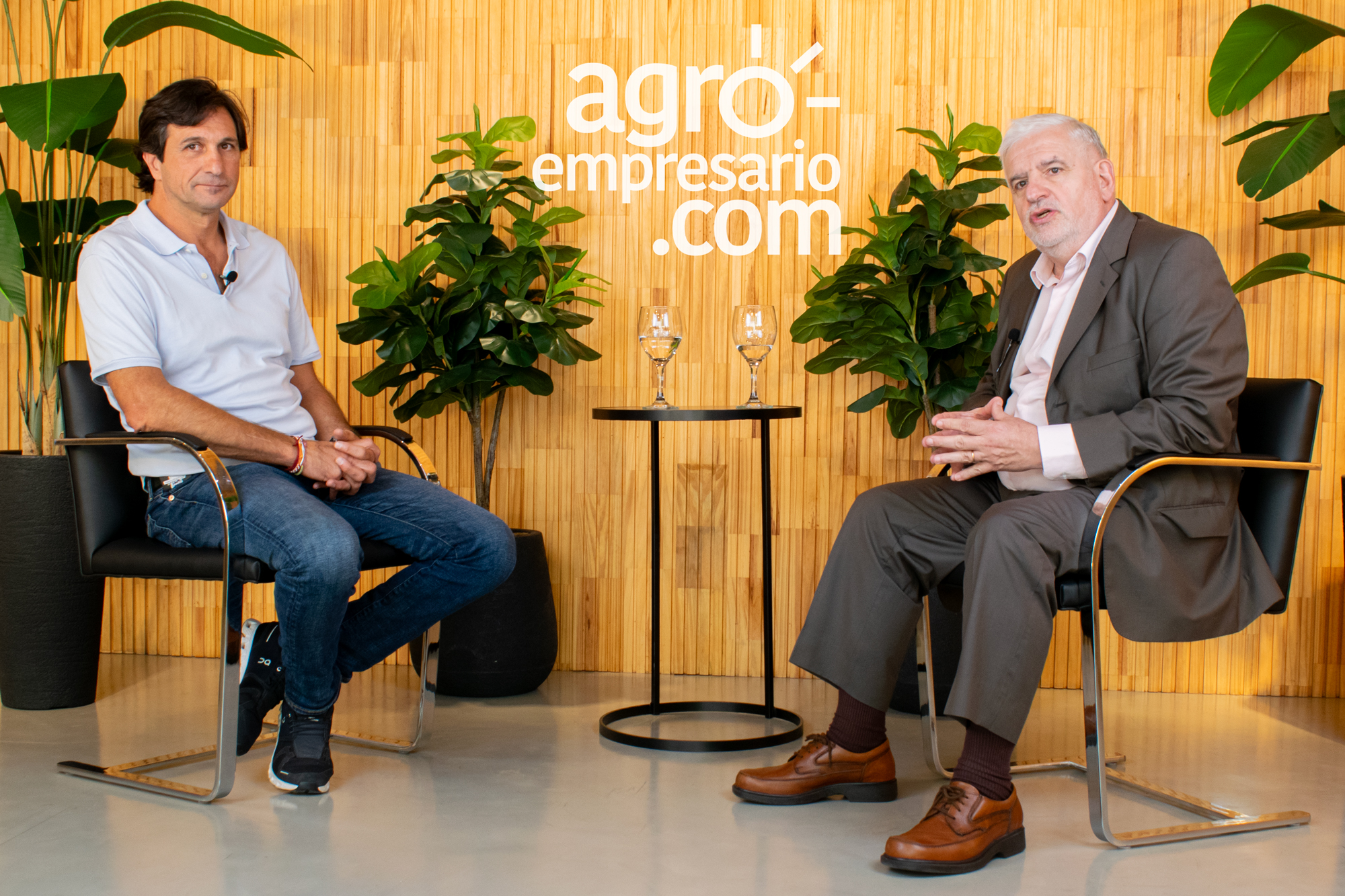 Eduardo Novillo Astrada, Co-Fundador y CEO de Agrotoken, junto a Fernando Vilella, Director de Desarrollo Estratégico y Contenidos de Agroempresario.com