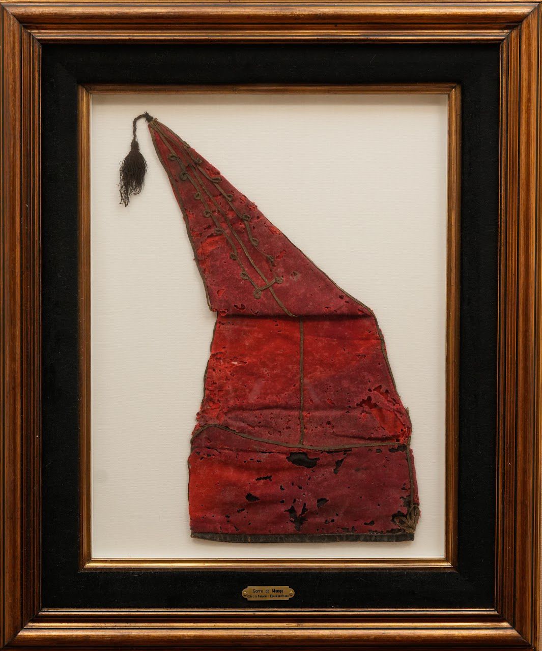 Donde los objetos guardan memoria: una subasta para elegir historia