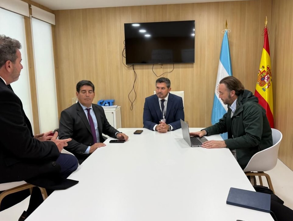 En FITUR, Orrego mantuvo reuniones con operadores privados para posicionar a San Juan en el turismo internacional