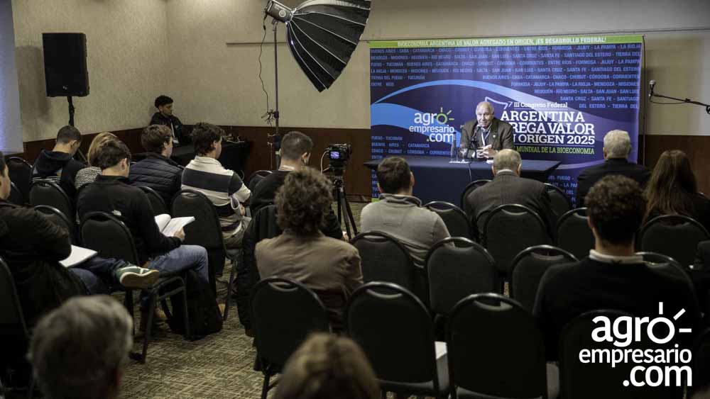 Víctor Tonelli: "Sin exportaciones, la ganadería vacuna no tiene futuro”