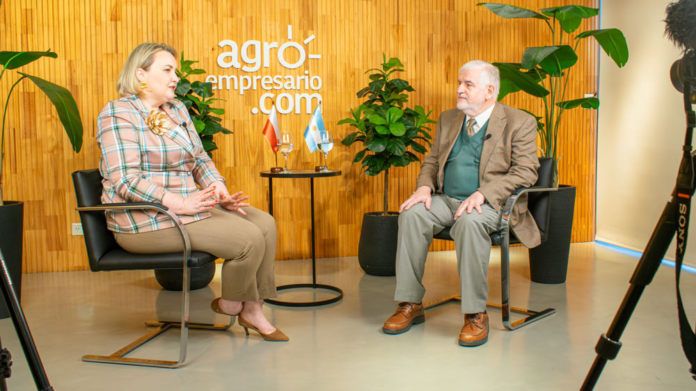Bogna Ruminowicz, Consejera Encargada de Negocios de la Embajada de Polonia en Argentina y Fernando Vilella, Director de Desarrollo Estratégico en Agroempresario.com