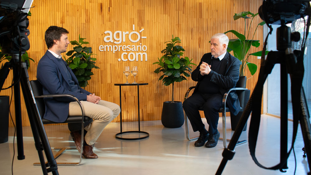 Agustin Ayerza, Director Ejecutivo de Agroindustria Mirgor y Fernando Vilella, Director de Desarrollo Estratégico en Agroempresario.com.