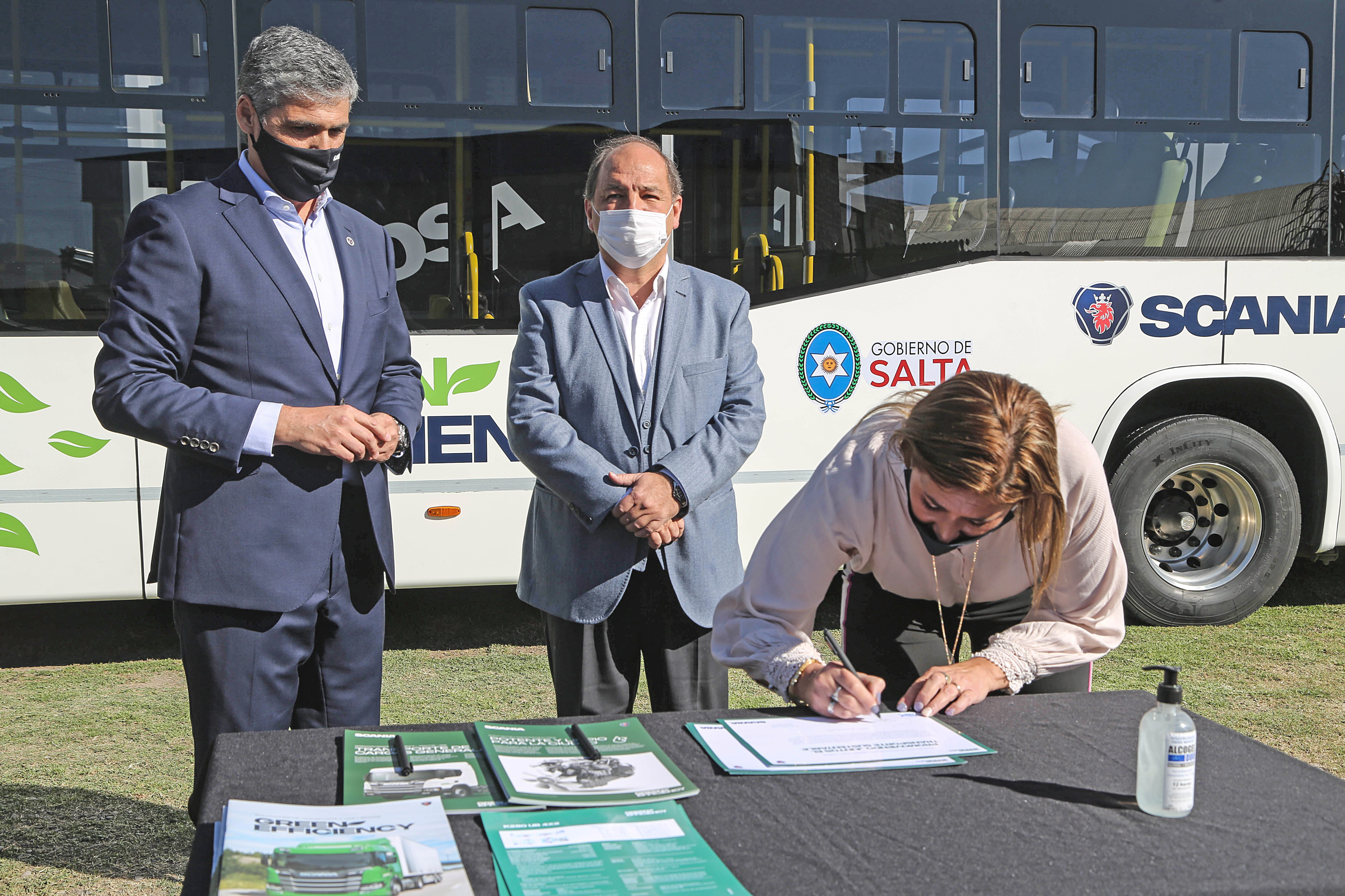 Salta probar&aacute; un colectivo GNC para transporte de pasajeros