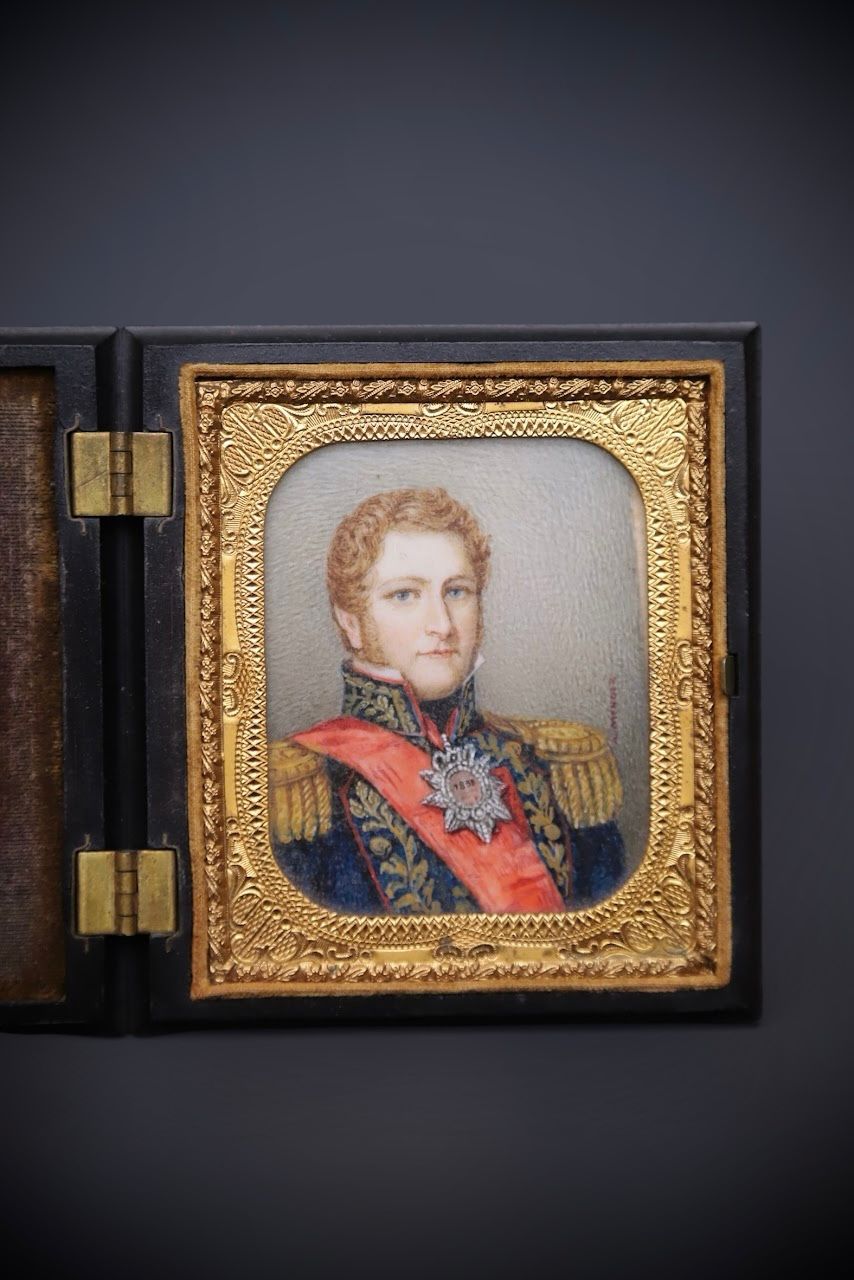 Donde los objetos guardan memoria: una subasta para elegir historia