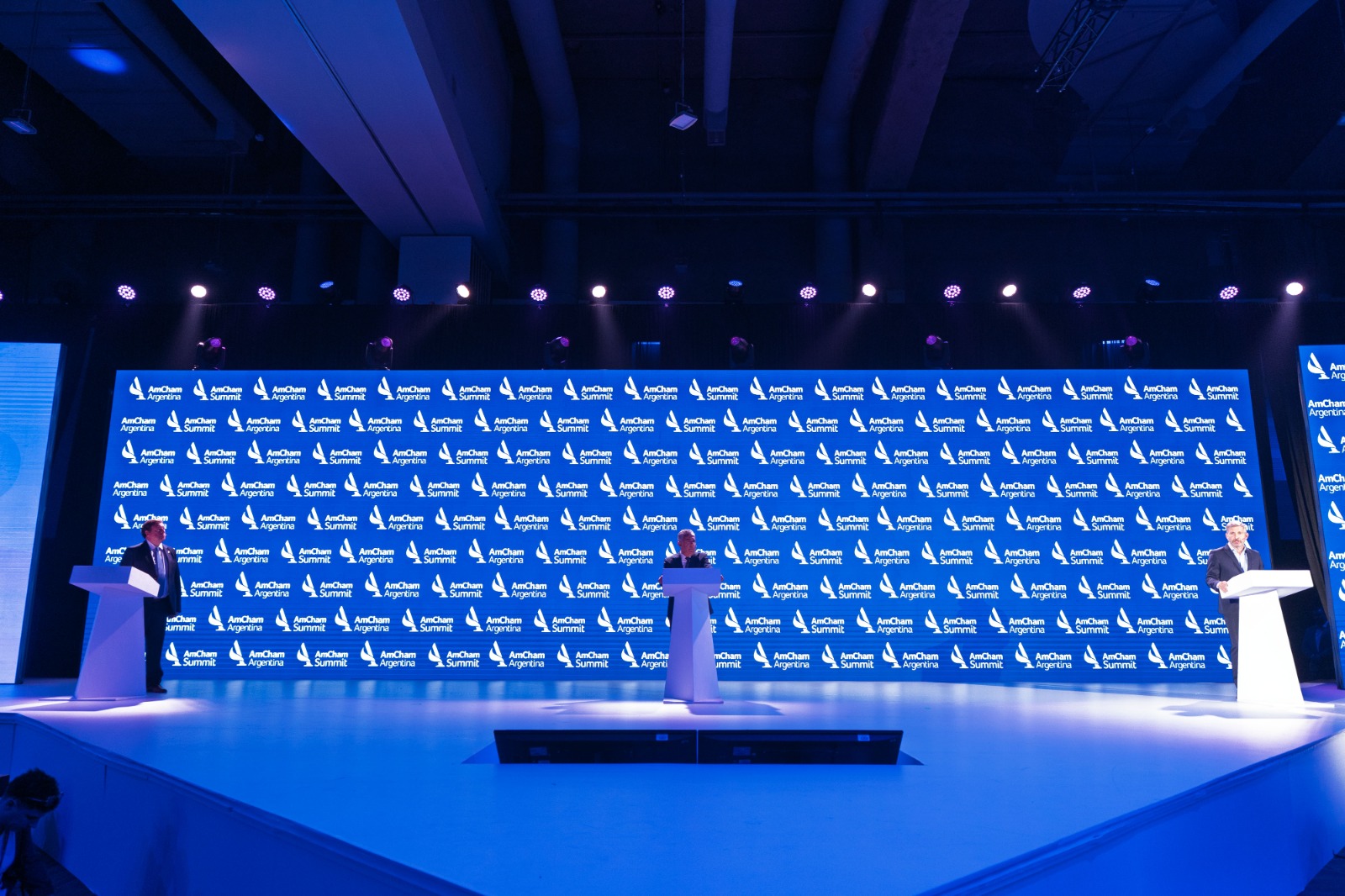 Frigerio pidi&oacute; bajar impuestos para impulsar desarrollo federal