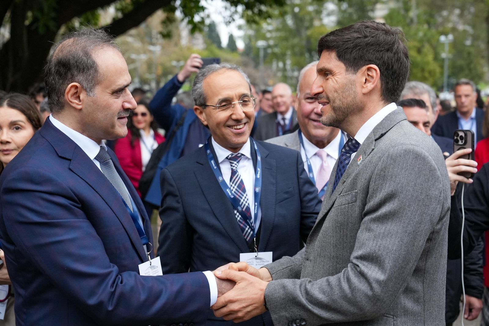 Pullaro impulsa a Santa Fe como polo productivo y exportador