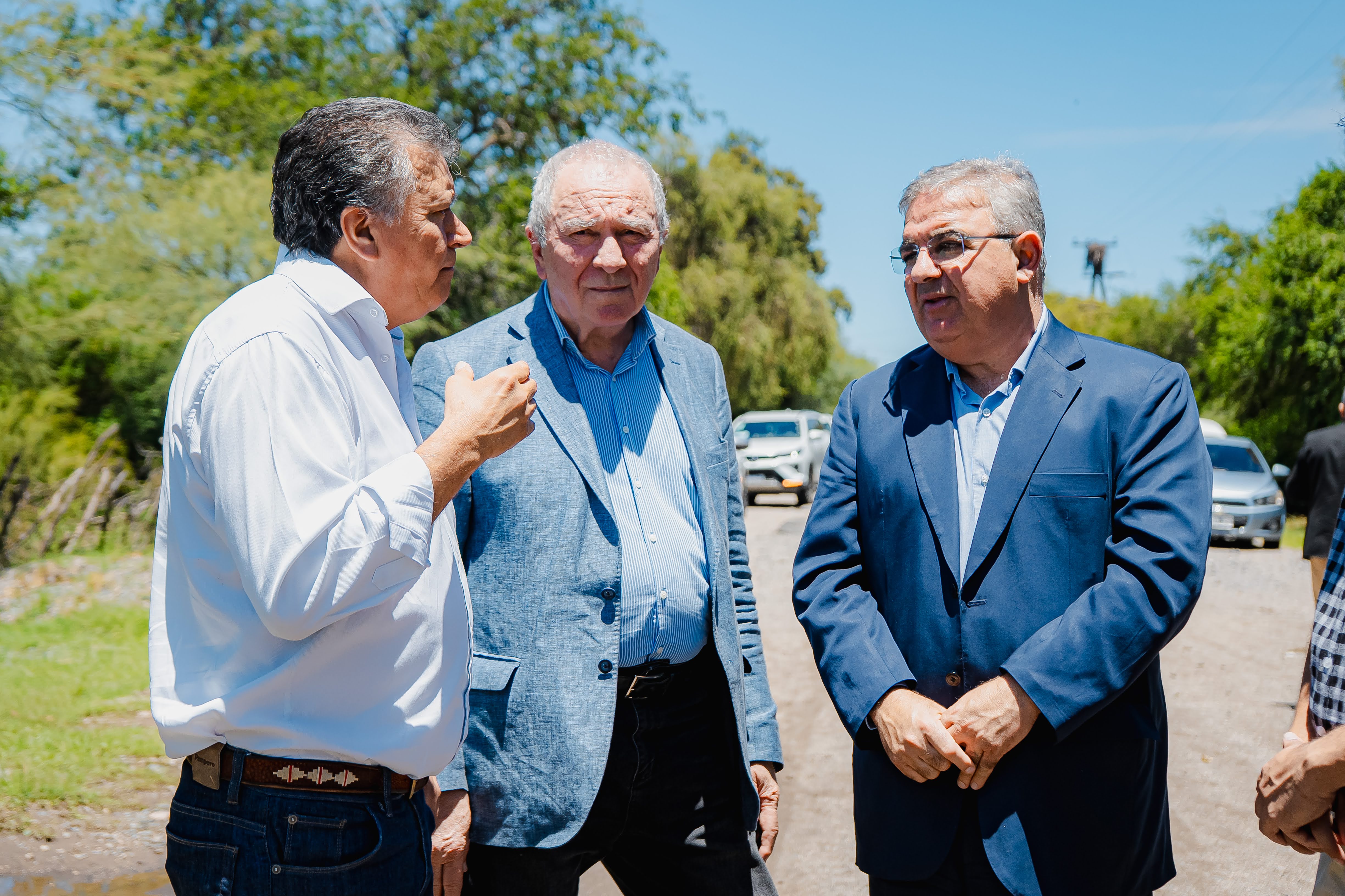 Jalil supervisó zonas inundadas en Capayán y anunció estudios para obras de defensa del río