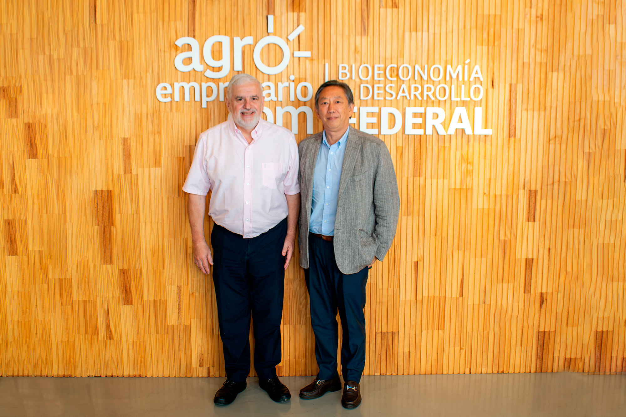 Ricardo Hara, Networking consultoría y gestión de negocios en Japón y  Fernando Vilella, Director de Desarrollo Estratégico y Contenidos de Agroempresario.com