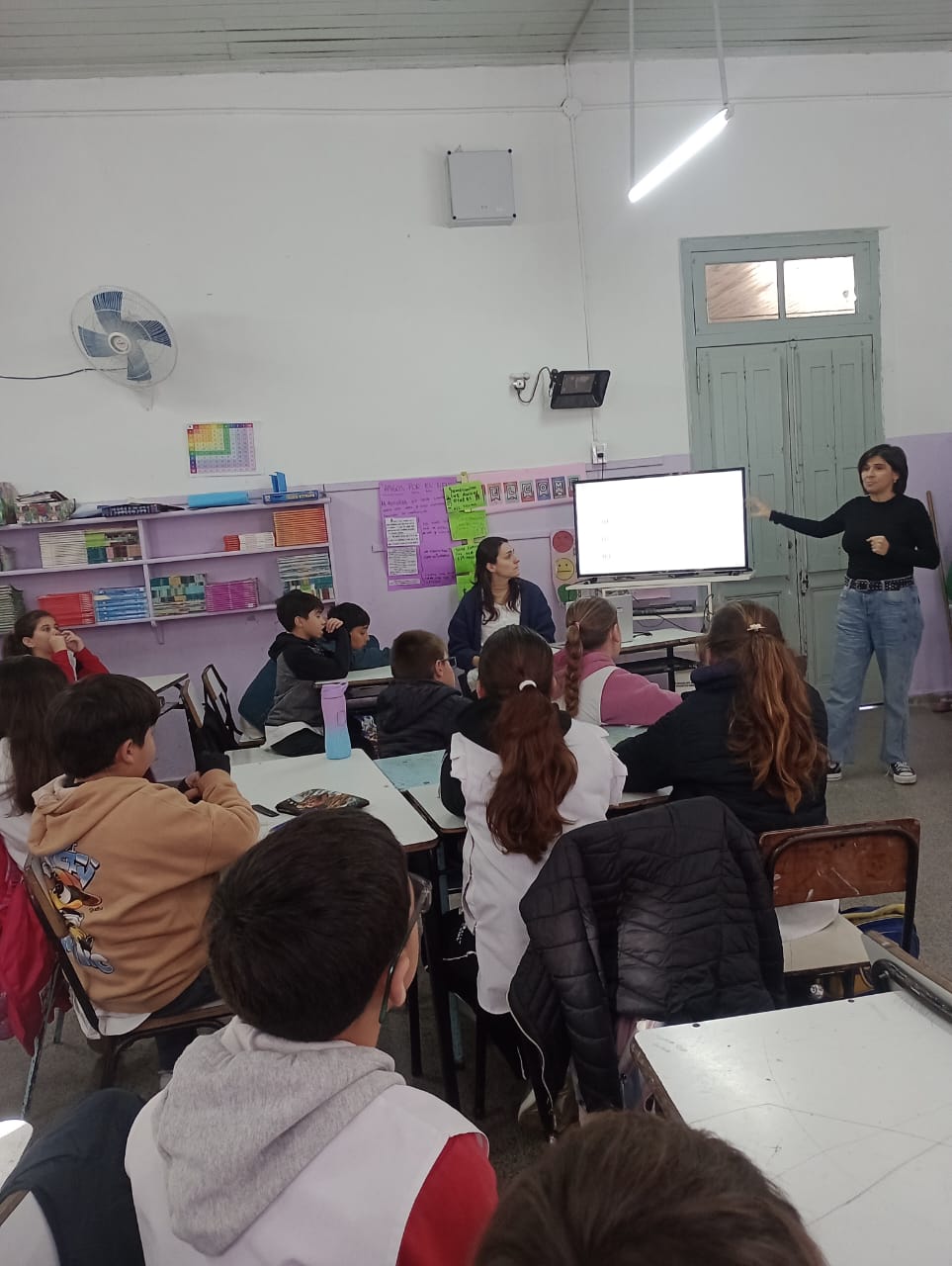 Charla sobre nutrici&oacute;n en la Escuela N&deg;2 de Carabelas fomenta h&aacute;bitos saludables
