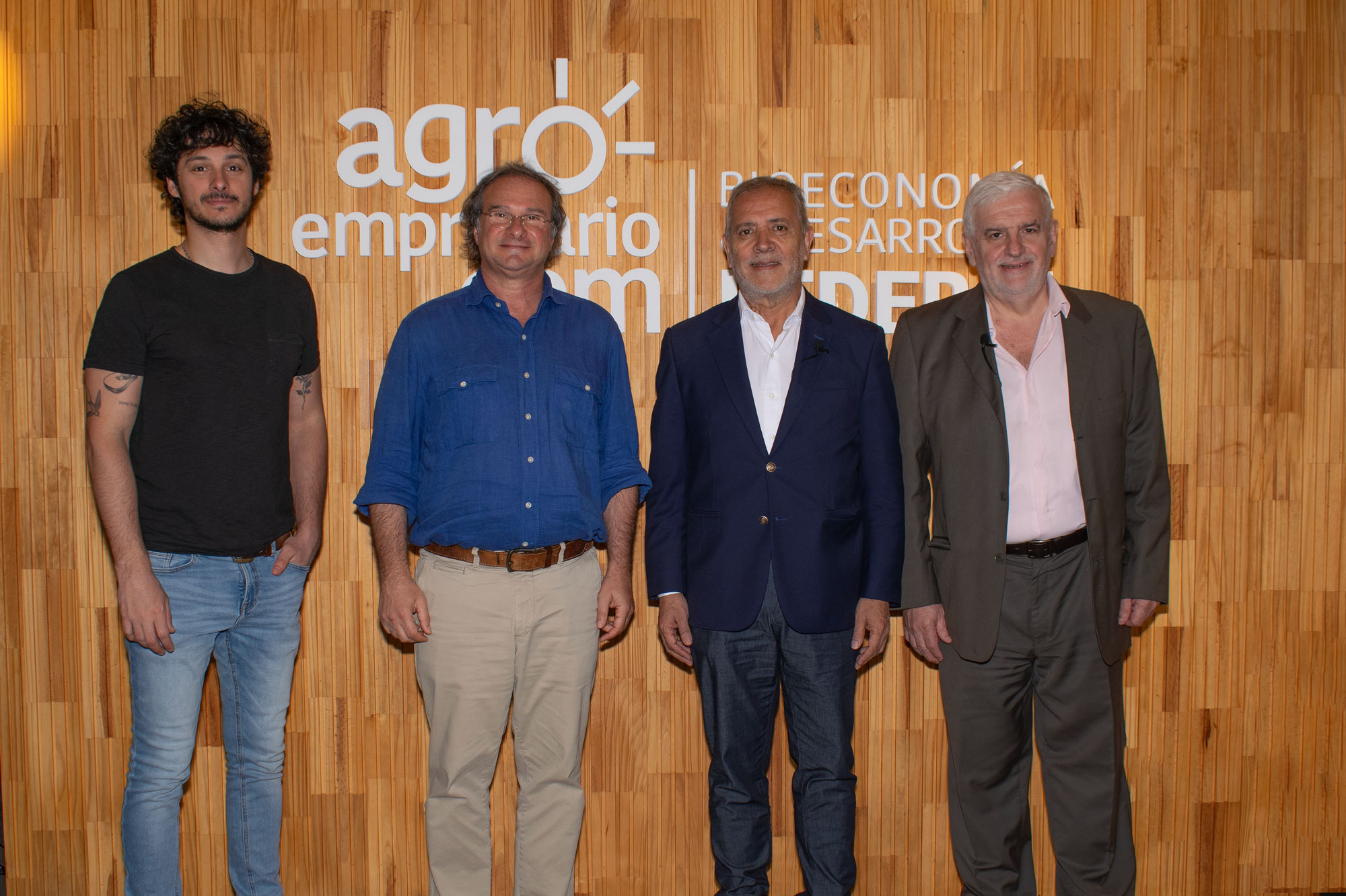 Agustín Carrozzino, Director Institucional de Agroempresario.com; Juan Carrozzino, CEO de Agroempresario.com; Juan Carlos Abud, Ministro de Desarrollo Económico y Productivo de Jujuy; y  Fernando Vilella, Director de Desarrollo Estratégico y Contenidos de Agroempresario.com