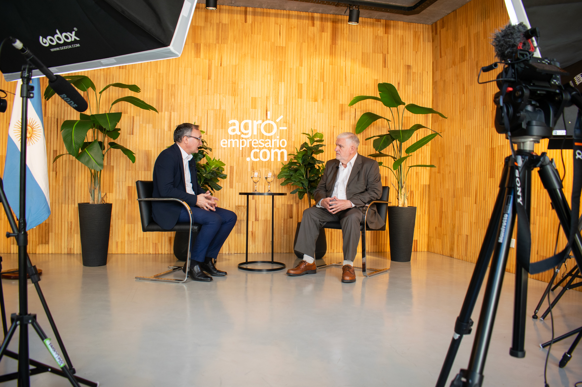 Gustavo Idígoras, Presidente de Cámara de la Industria Aceitera de la República Argentina (CIARA) junto a Fernando Vilella, Director de Desarrollo Estratégico y Contenidos de Agroempresario.com